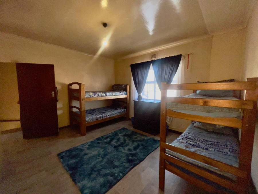 4 Bedroom Property for Sale in Grassy Park Western Cape